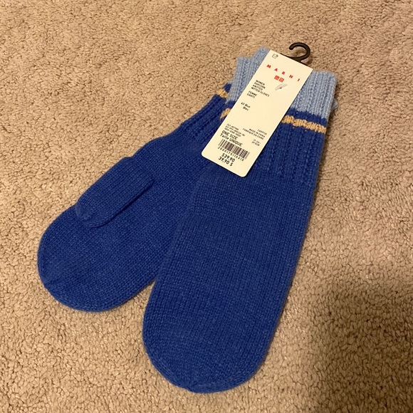 Marni x Uniqlo Popcorn Knitted Mitten Gloves - Picture 2 of 2